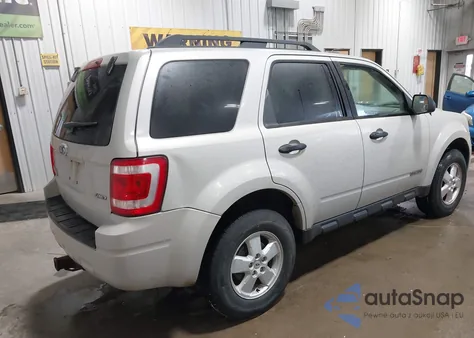 2008 Ford Escape Xlt z USA, uszkodzony, nr VIN 1FMCU93128KD56570